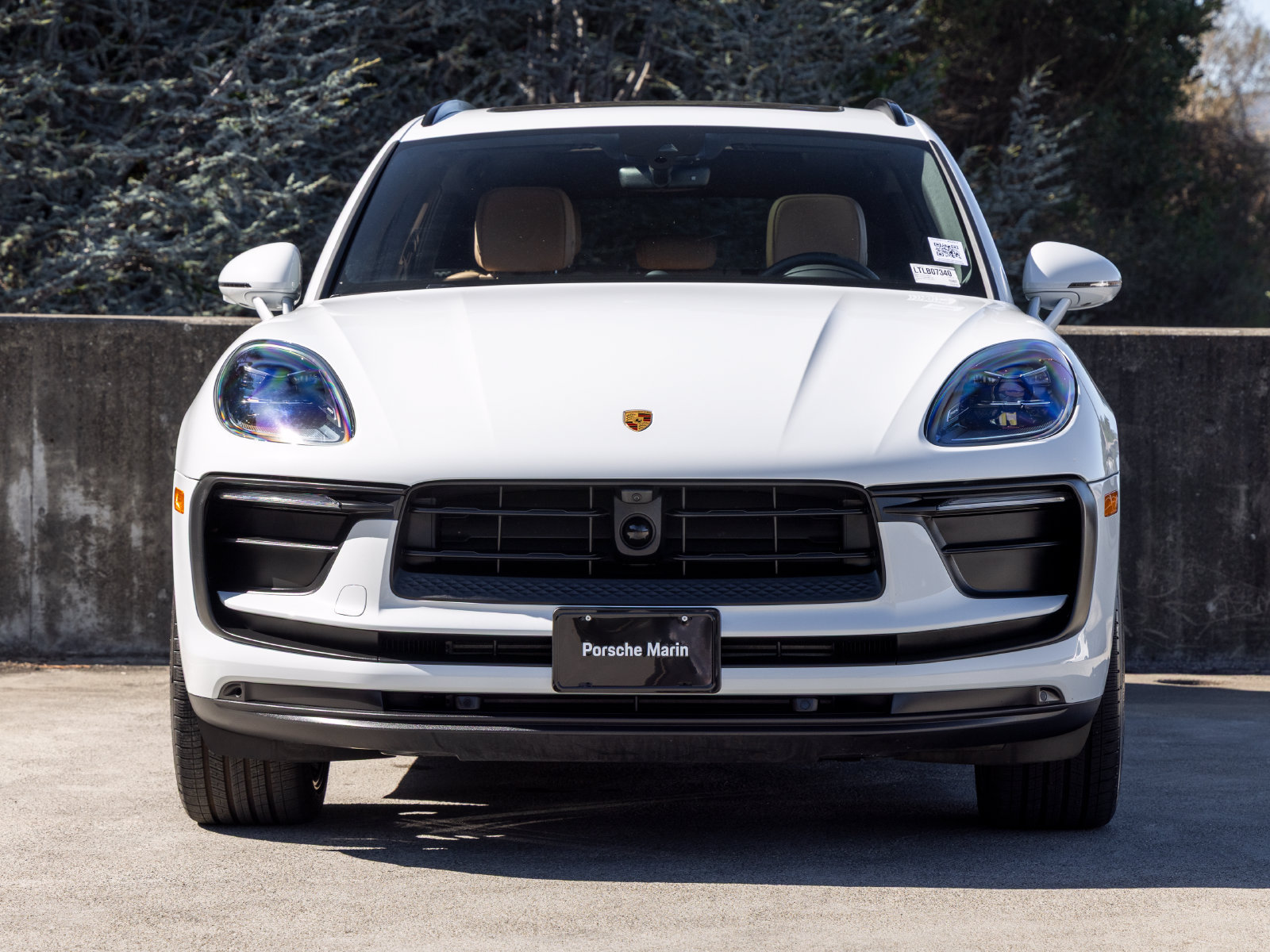 Certified 2026 Porsche Macan AWD/4WD image 8