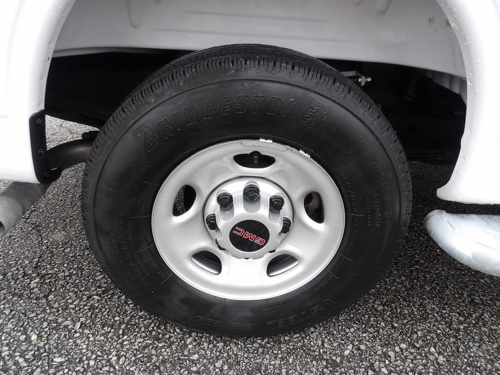 Used 2025 GMC Savana 2500 w/ Driver Convenience Package RWD image 55