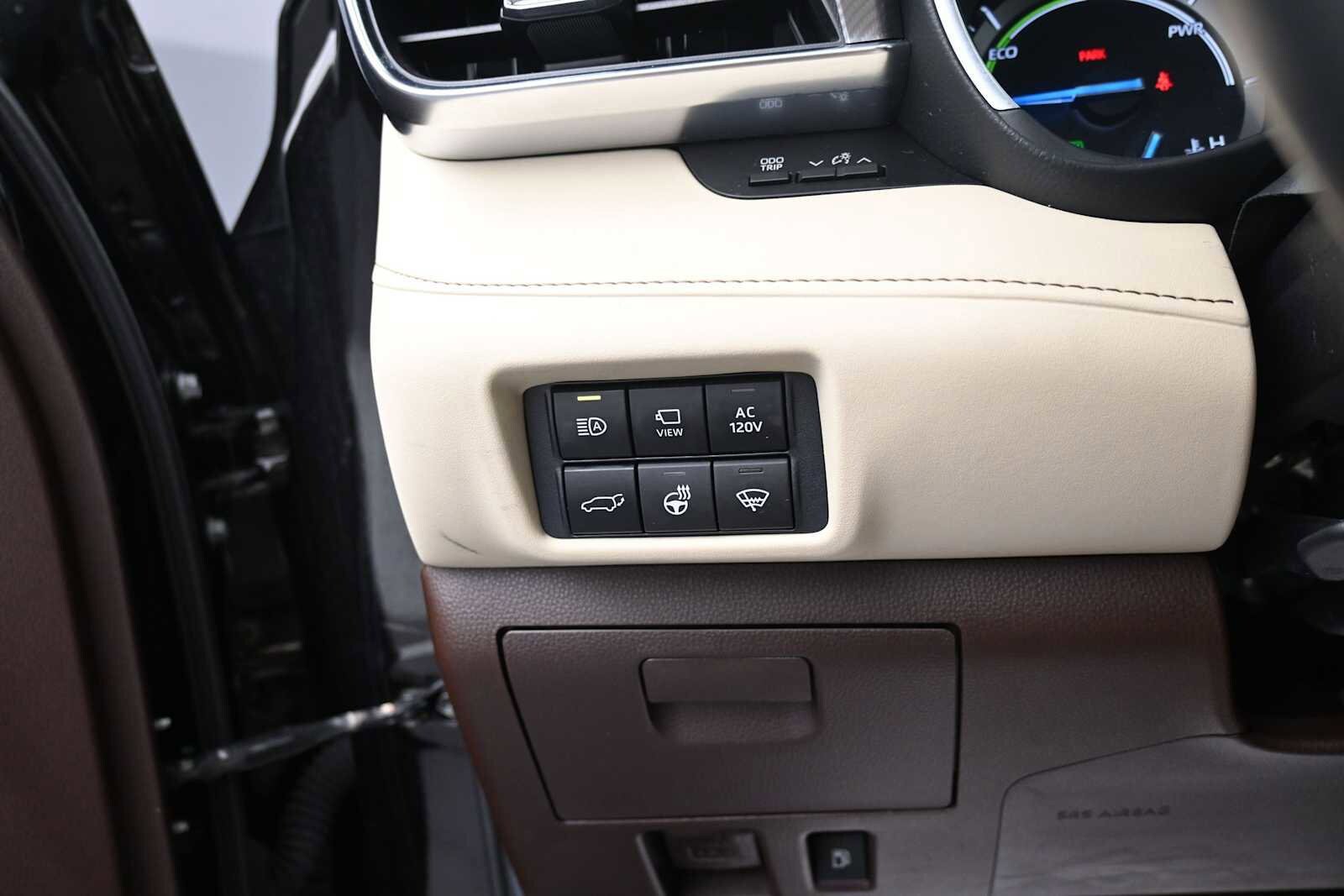 Used 2021 Toyota Highlander Platinum AWD/4WD image 10