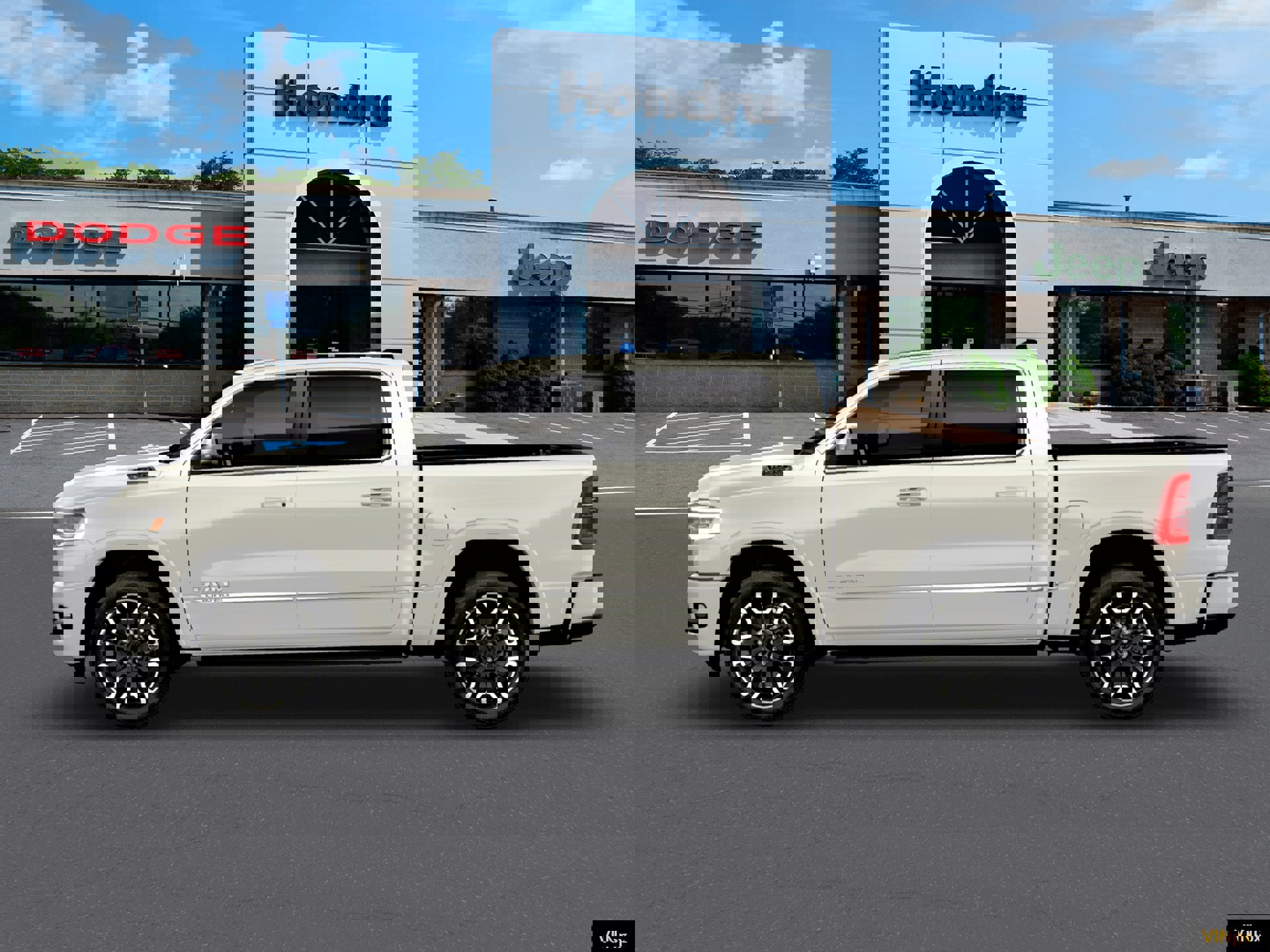 New 2026 RAM 1500 Limited w/ Body Color Bumper Group image 3