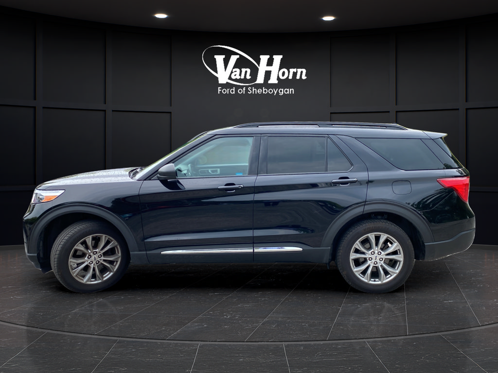 Used 2020 Ford Explorer XLT w/ Equipment Group 202A AWD/4WD image 4