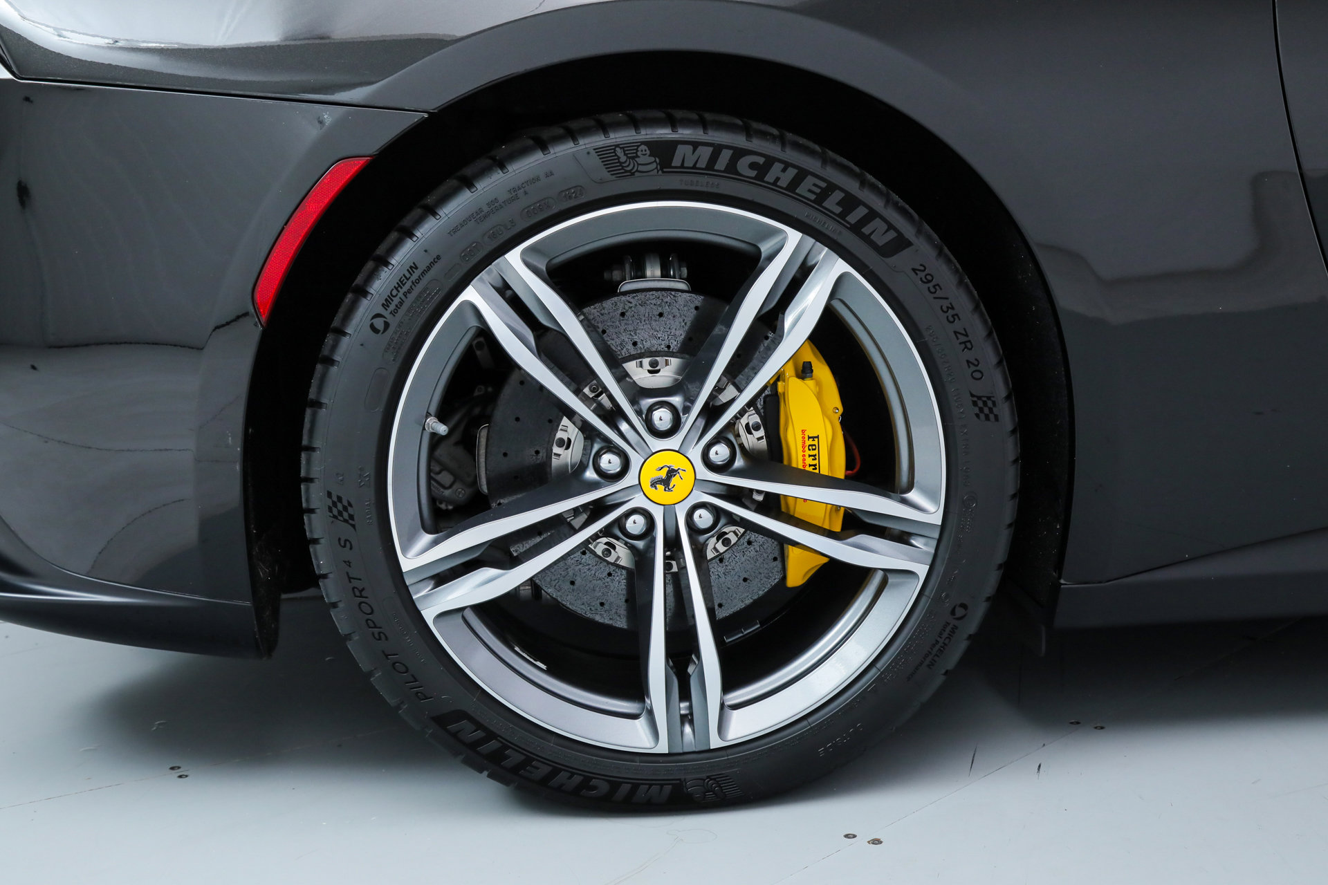 Certified 2018 Ferrari GTC4Lusso image 34