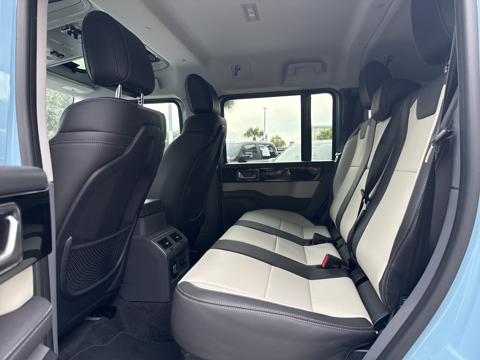 New 2026 INEOS Grenadier Station Wagon AWD/4WD image 31