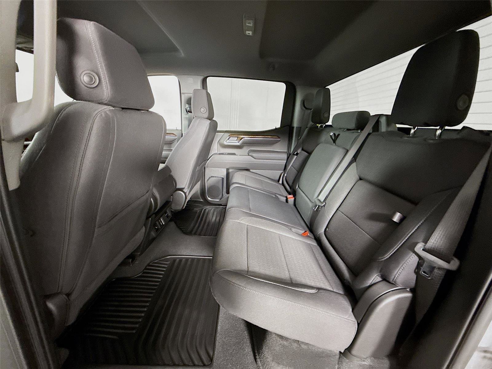 New 2026 GMC Sierra 1500 Elevation image 18