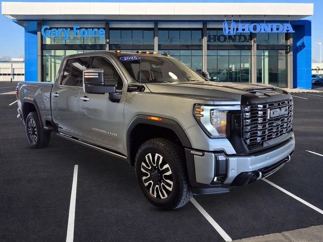 Used 2025 GMC Sierra 2500 Denali Ultimate AWD/4WD image 1