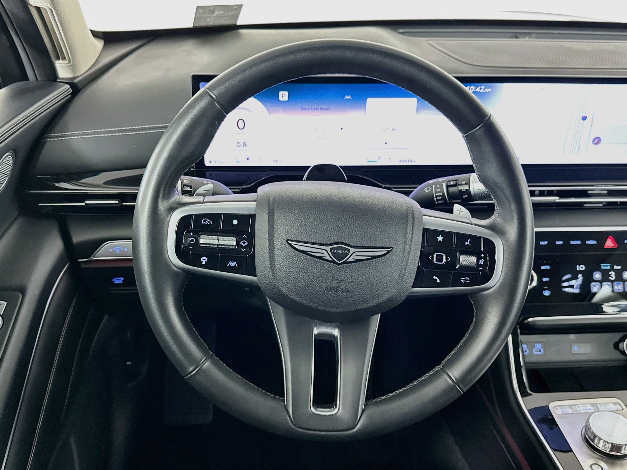 Used 2025 Genesis GV80 2.5T Standard AWD/4WD image 18