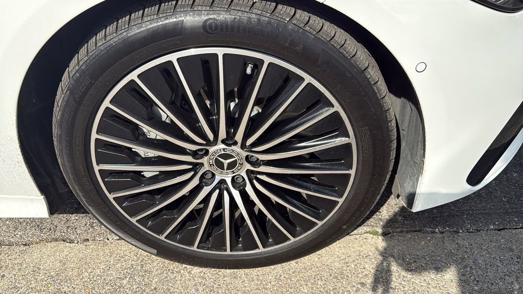 Certified 2025 Mercedes-Benz CLE 450 4MATIC Coupe image 9