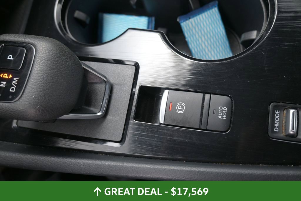 Used 2024 Nissan Rogue S FWD image 27