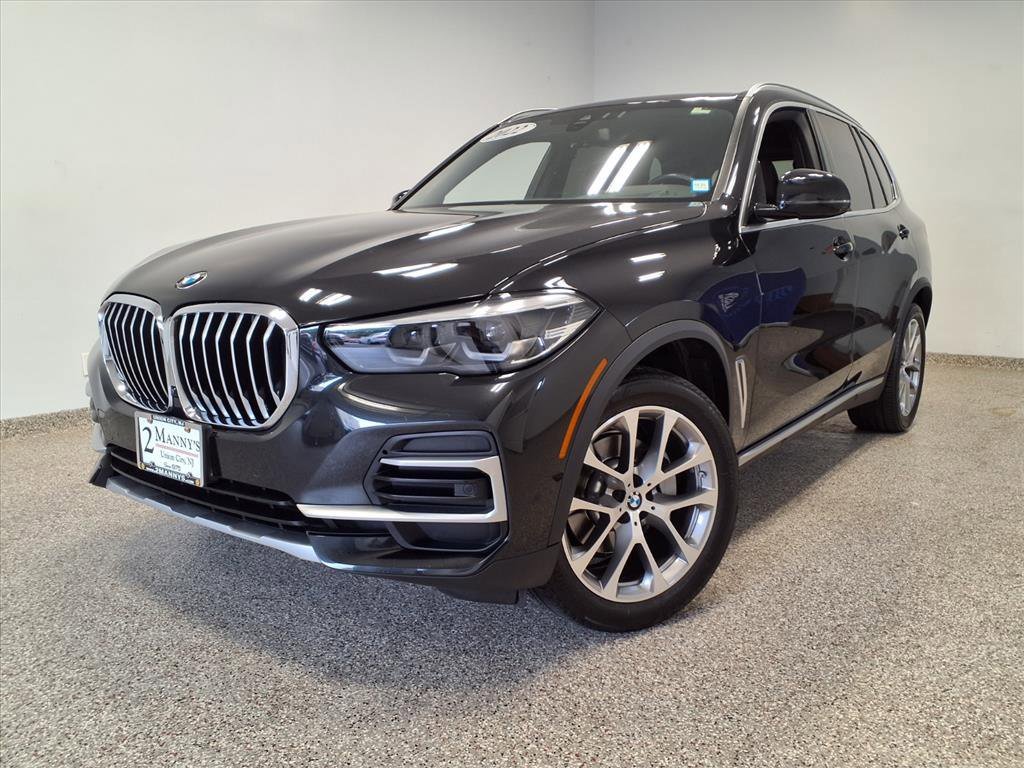 Used 2022 BMW X5 xDrive40i w/ Premium Package image 1