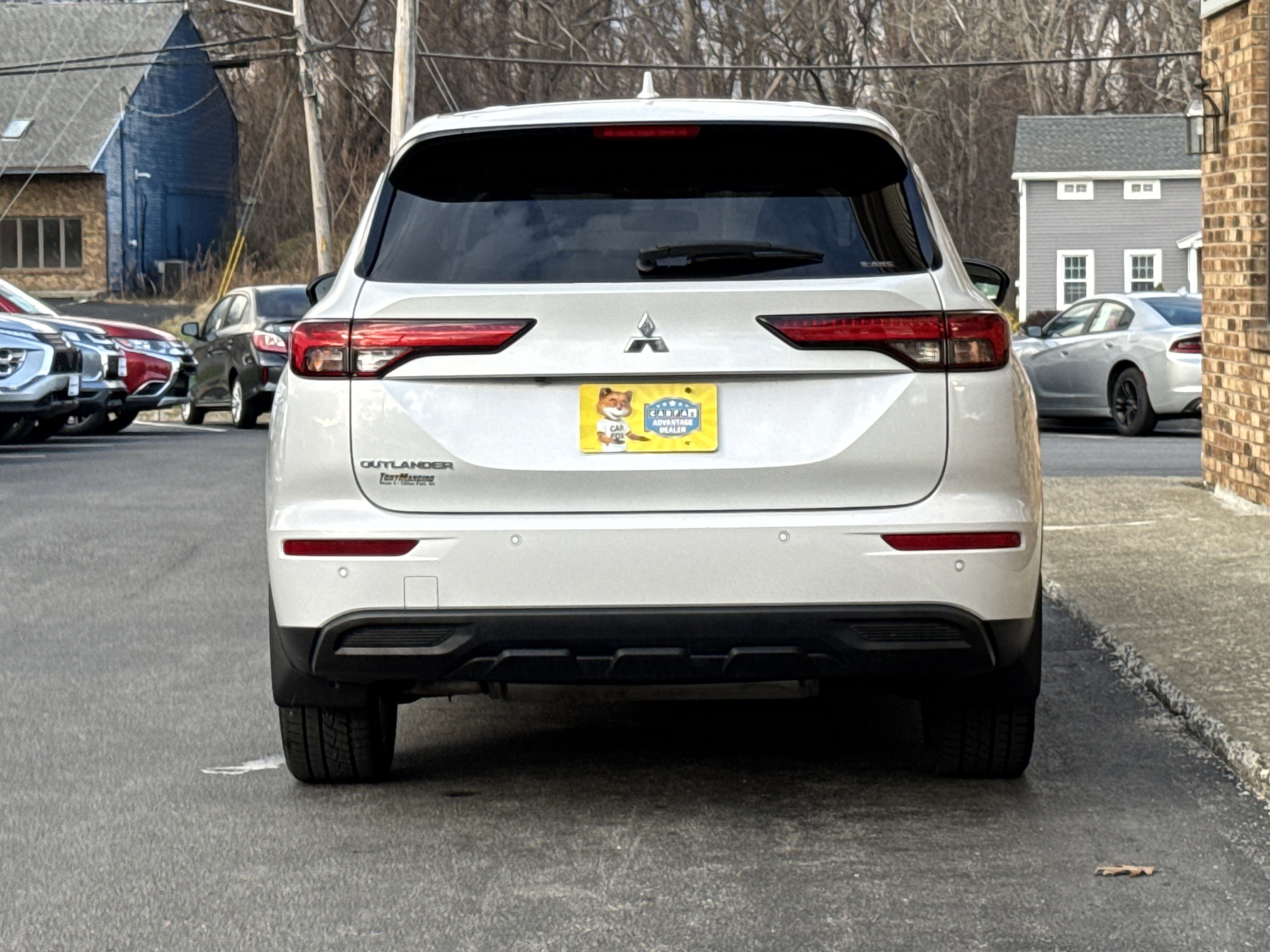 Used 2022 Mitsubishi Outlander ES image 6