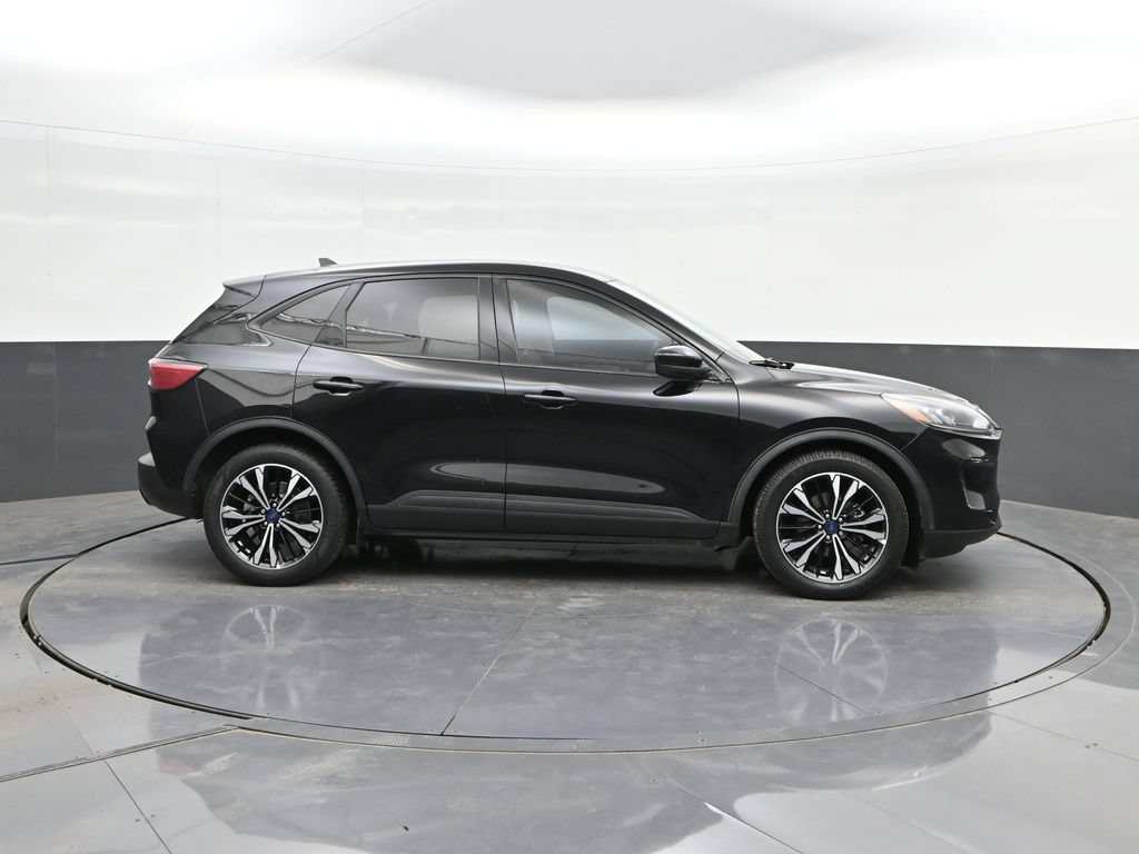 Used 2021 Ford Escape SE w/ SE Sport Appearance Package FWD image 24