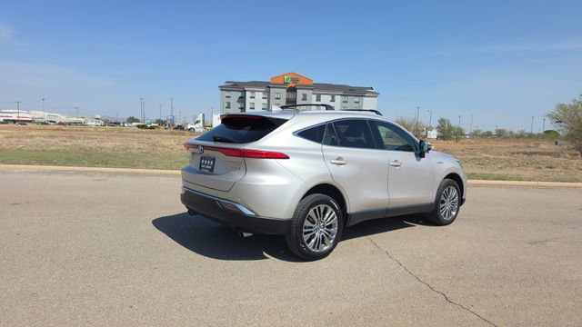 Used 2021 Toyota Venza Limited image 6