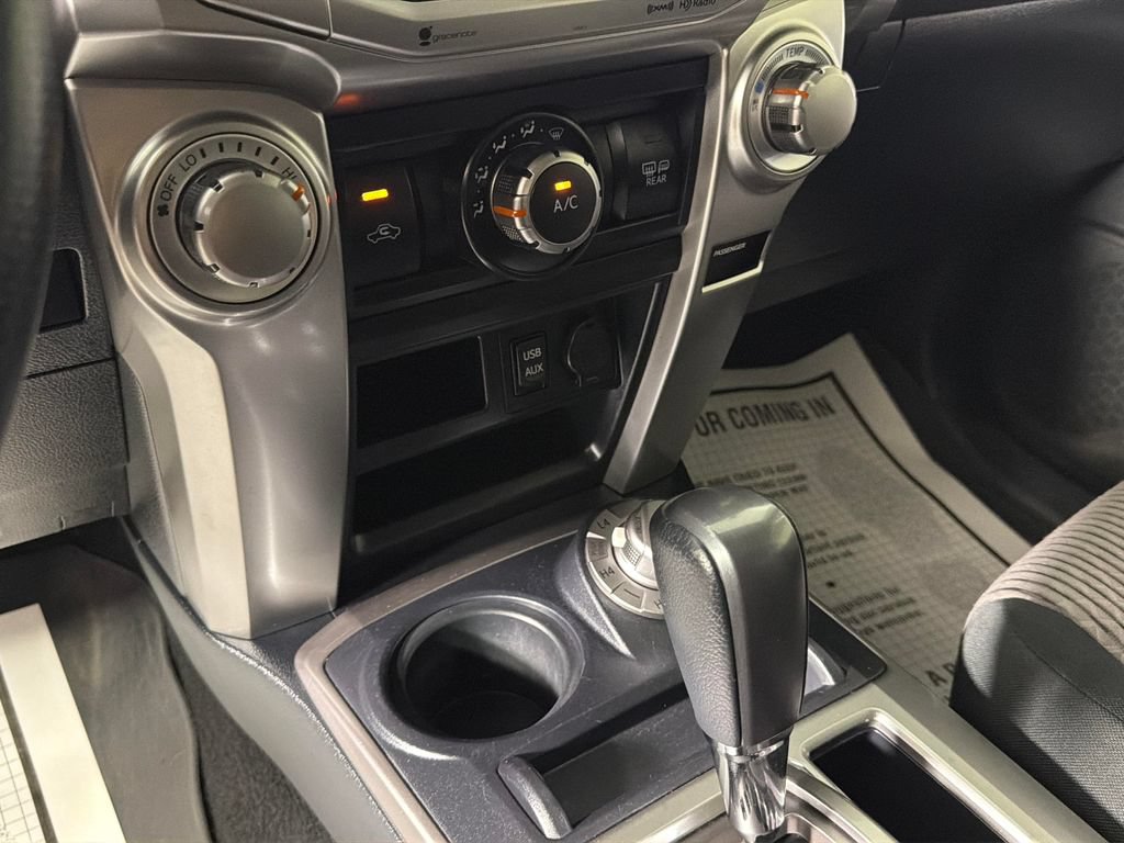 Used 2019 Toyota 4Runner SR5 AWD/4WD image 22