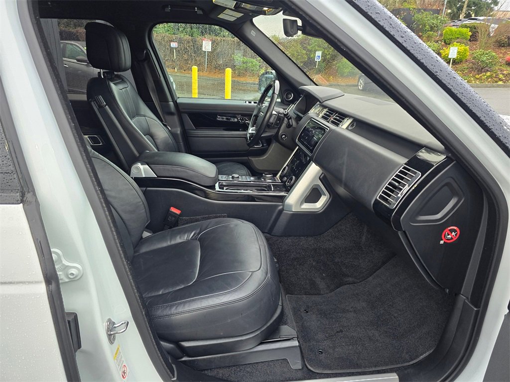 Used 2018 Land Rover Range Rover image 11