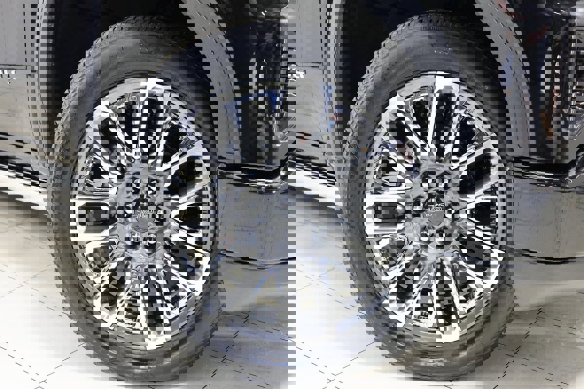 Used 2024 GMC Sierra 1500 Denali Ultimate image 14