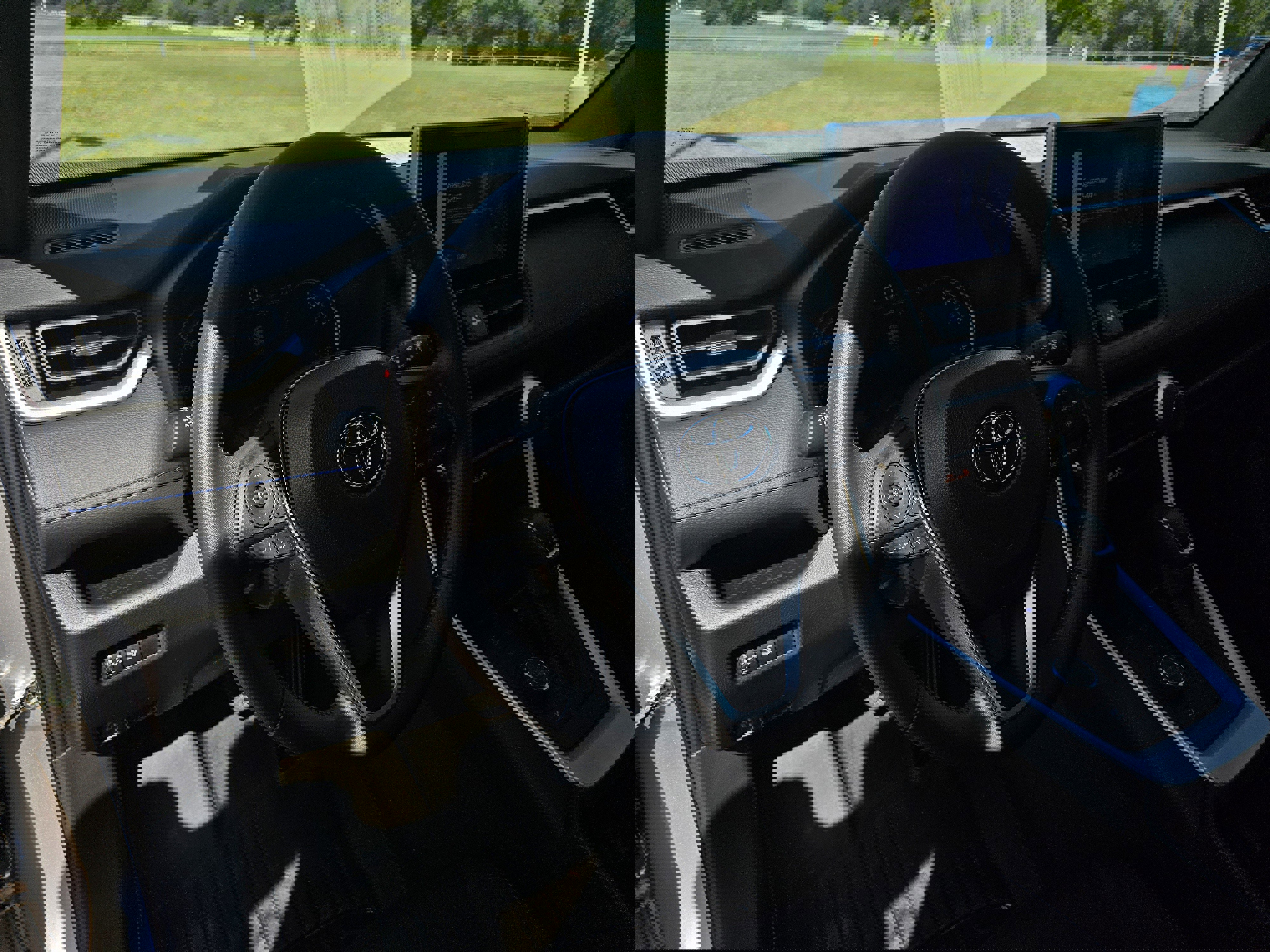 Used 2023 Toyota RAV4 SE image 21