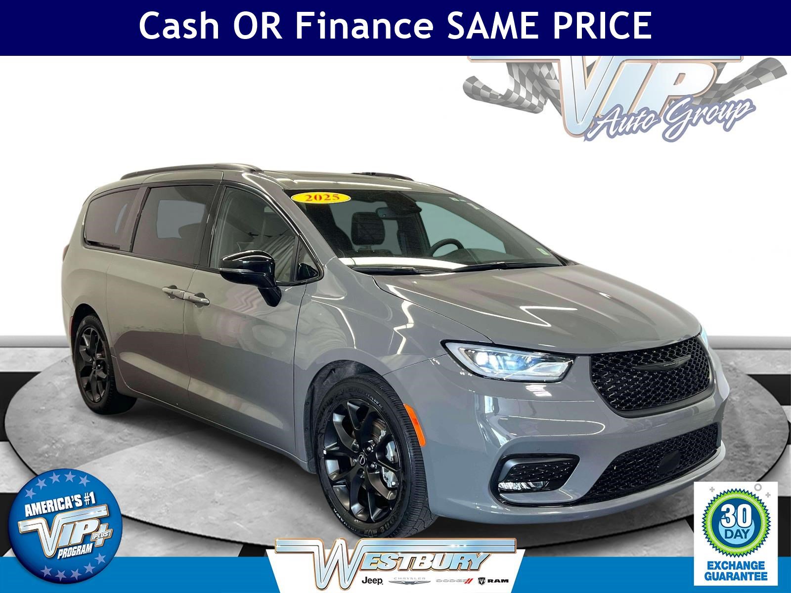 Certified 2025 Chrysler Pacifica Limited FWD image 1