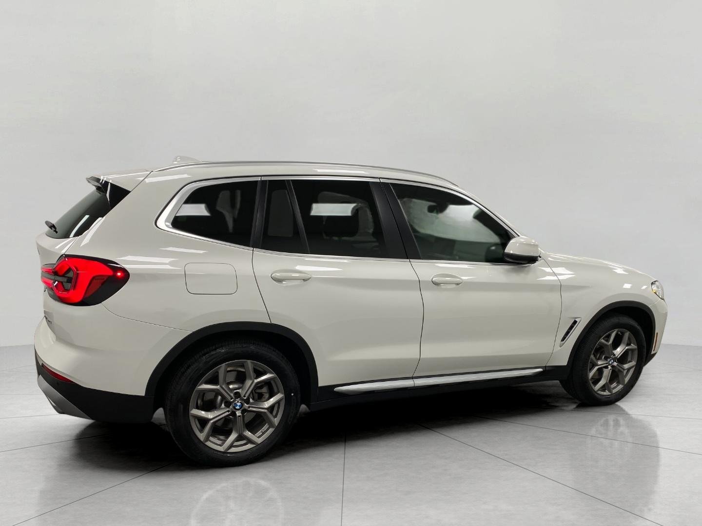 Certified 2022 BMW X3 xDrive30i w/ Premium Package 2 AWD/4WD image 2