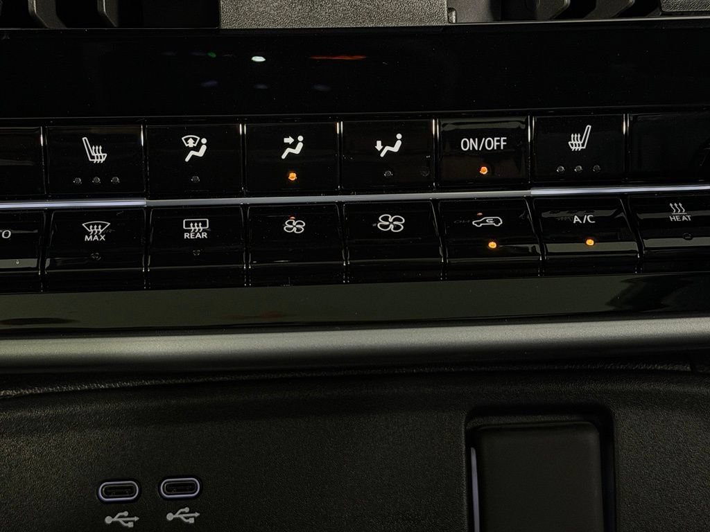 Used 2025 Honda Prologue Touring image 18