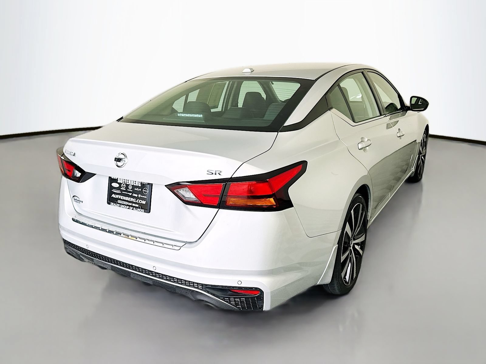 Used 2022 Nissan Altima 2.5 SR FWD image 7