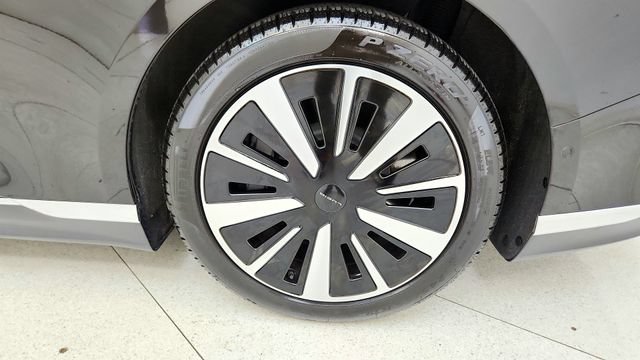 Used 2025 Lucid Air Pure RWD image 76
