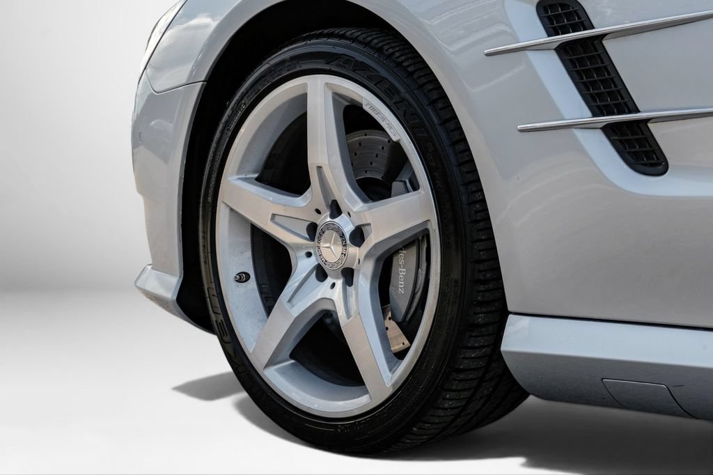Used 2014 Mercedes-Benz SL 550 image 59