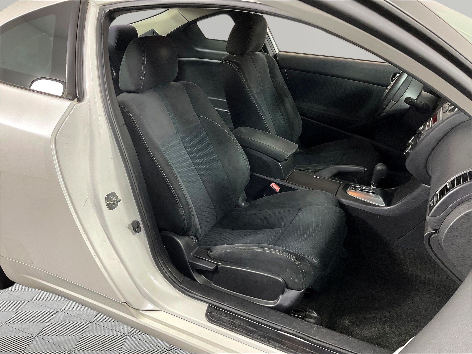 Used 2013 Nissan Altima 2.5 S FWD image 26