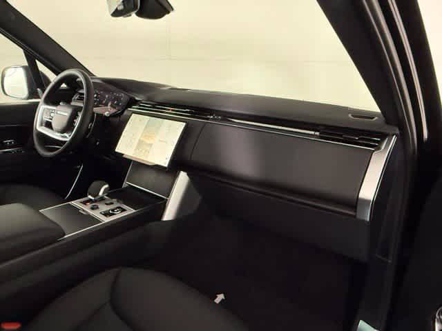 New 2027 Land Rover Range Rover Long Wheelbase SE AWD/4WD image 14