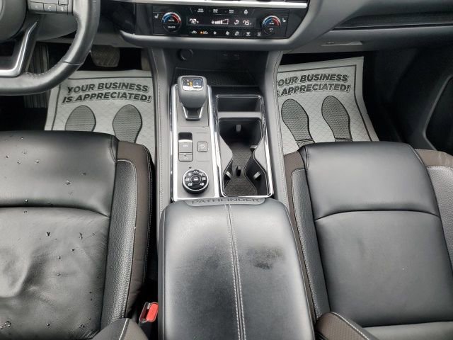 Used 2022 Nissan Pathfinder SL AWD/4WD image 21