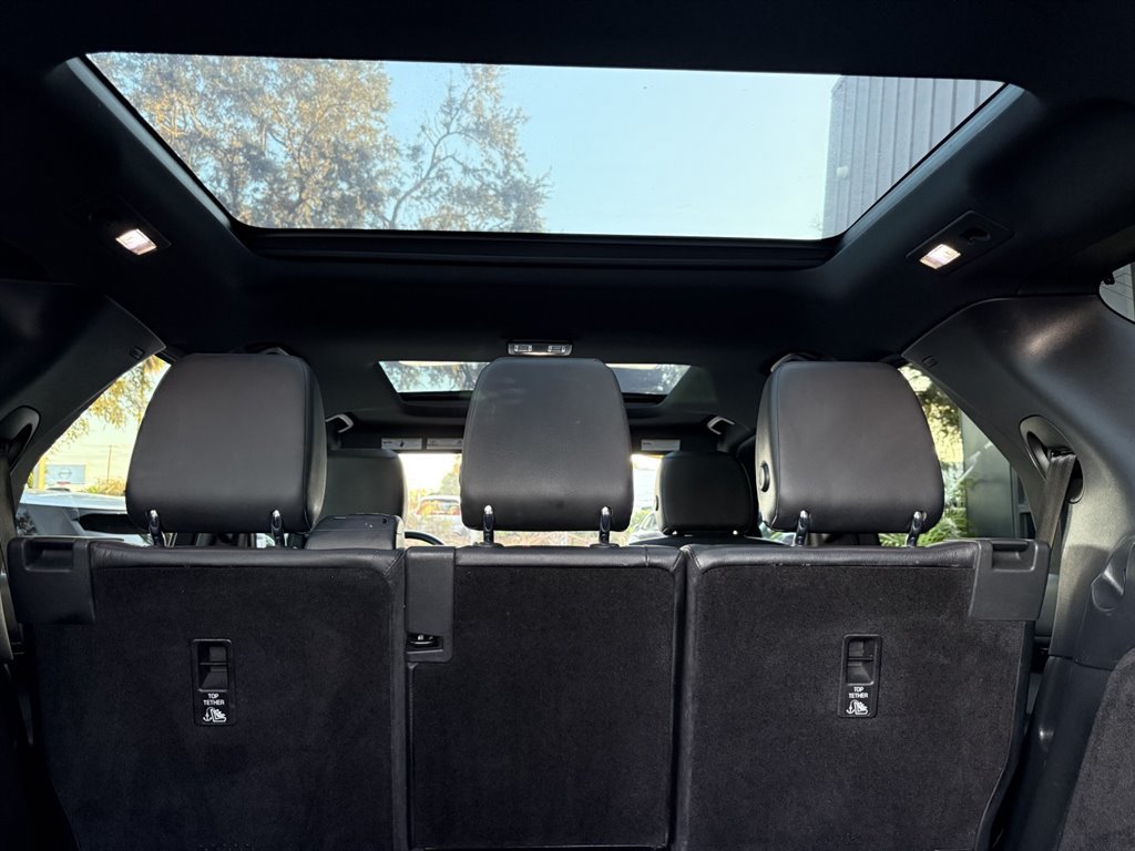 Used 2020 Land Rover Discovery SE AWD/4WD image 20