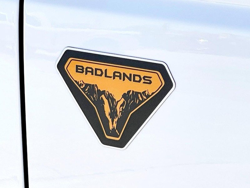 Used 2023 Ford Bronco Badlands image 9