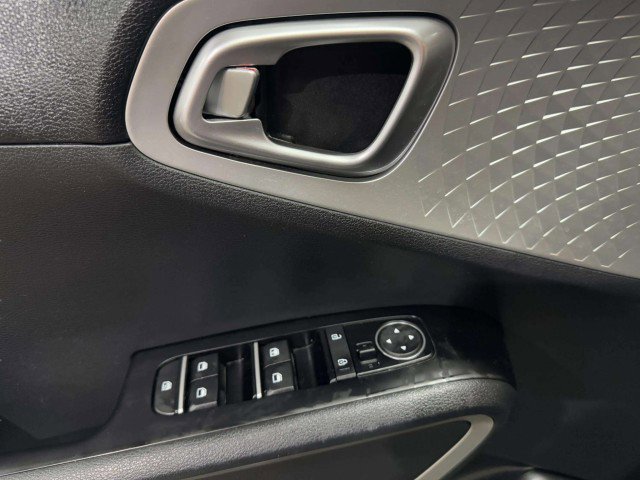 Used 2021 Kia Soul X-Line image 23