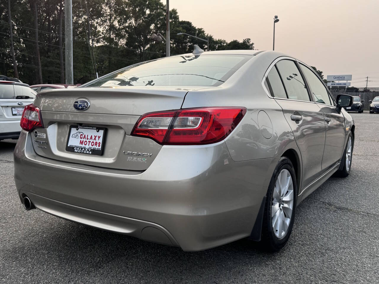 Used 2017 Subaru Legacy 2.5i Premium AWD/4WD image 6