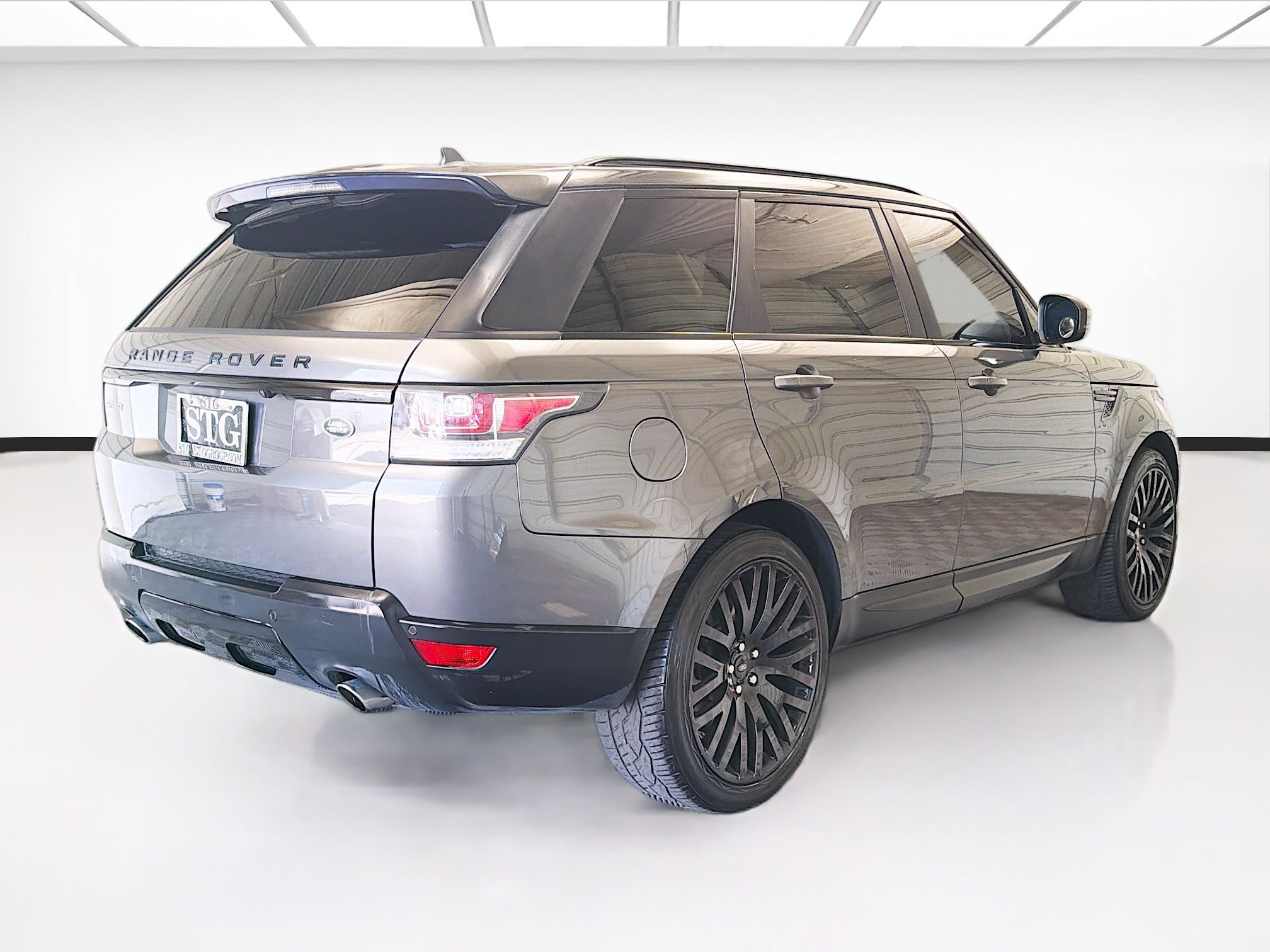 Used 2015 Land Rover Range Rover Sport HSE image 4