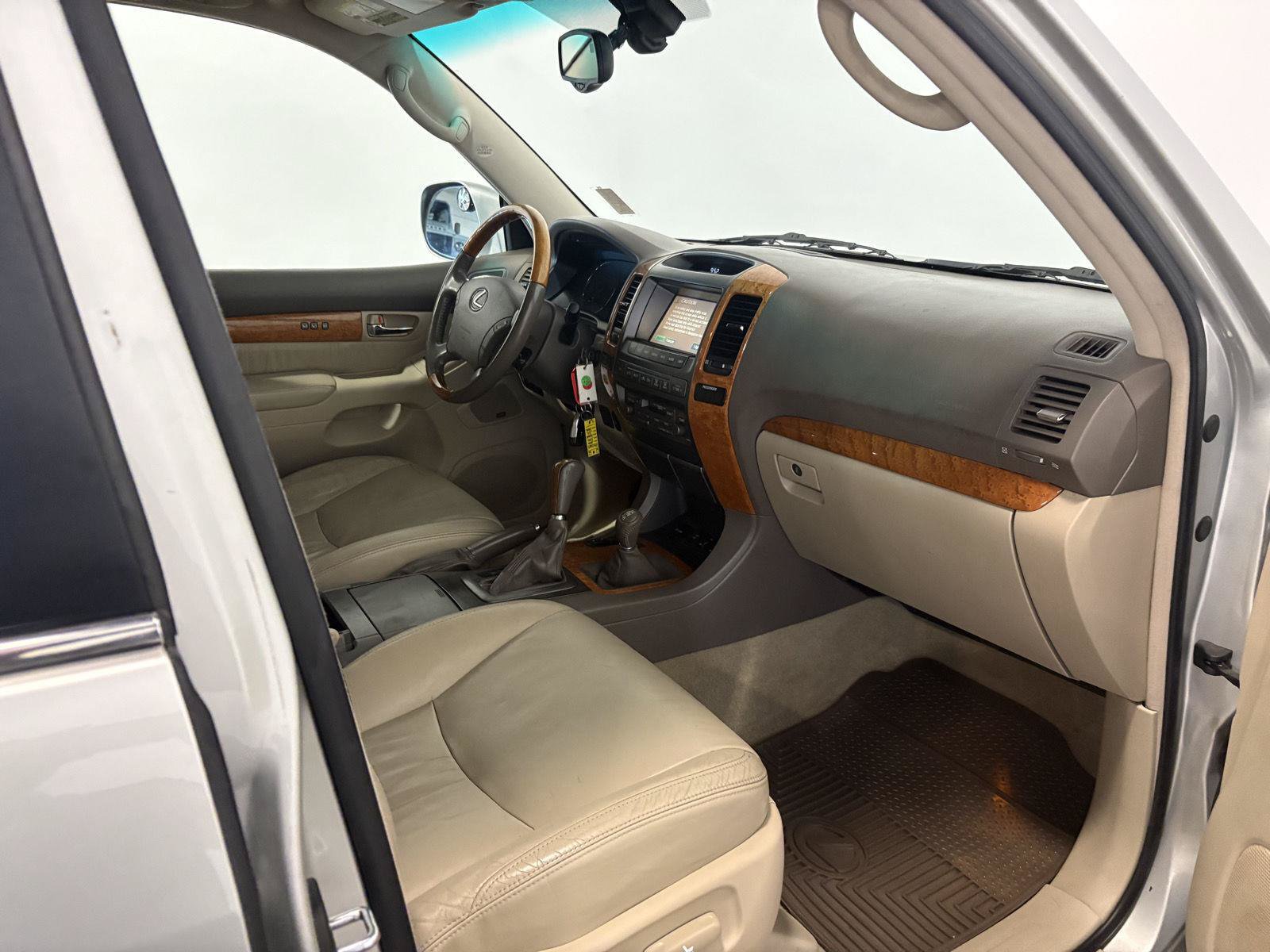 Used 2005 Lexus GX 470 AWD/4WD image 45