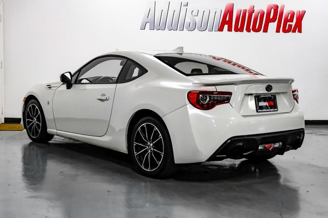 Used 2020 Toyota 86 RWD image 13