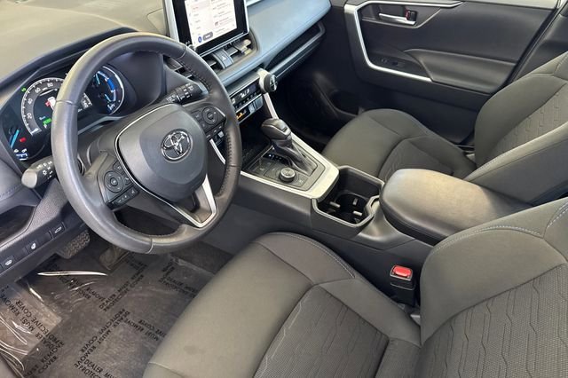Used 2025 Toyota RAV4 SE w/ Convenience Package AWD/4WD image 12