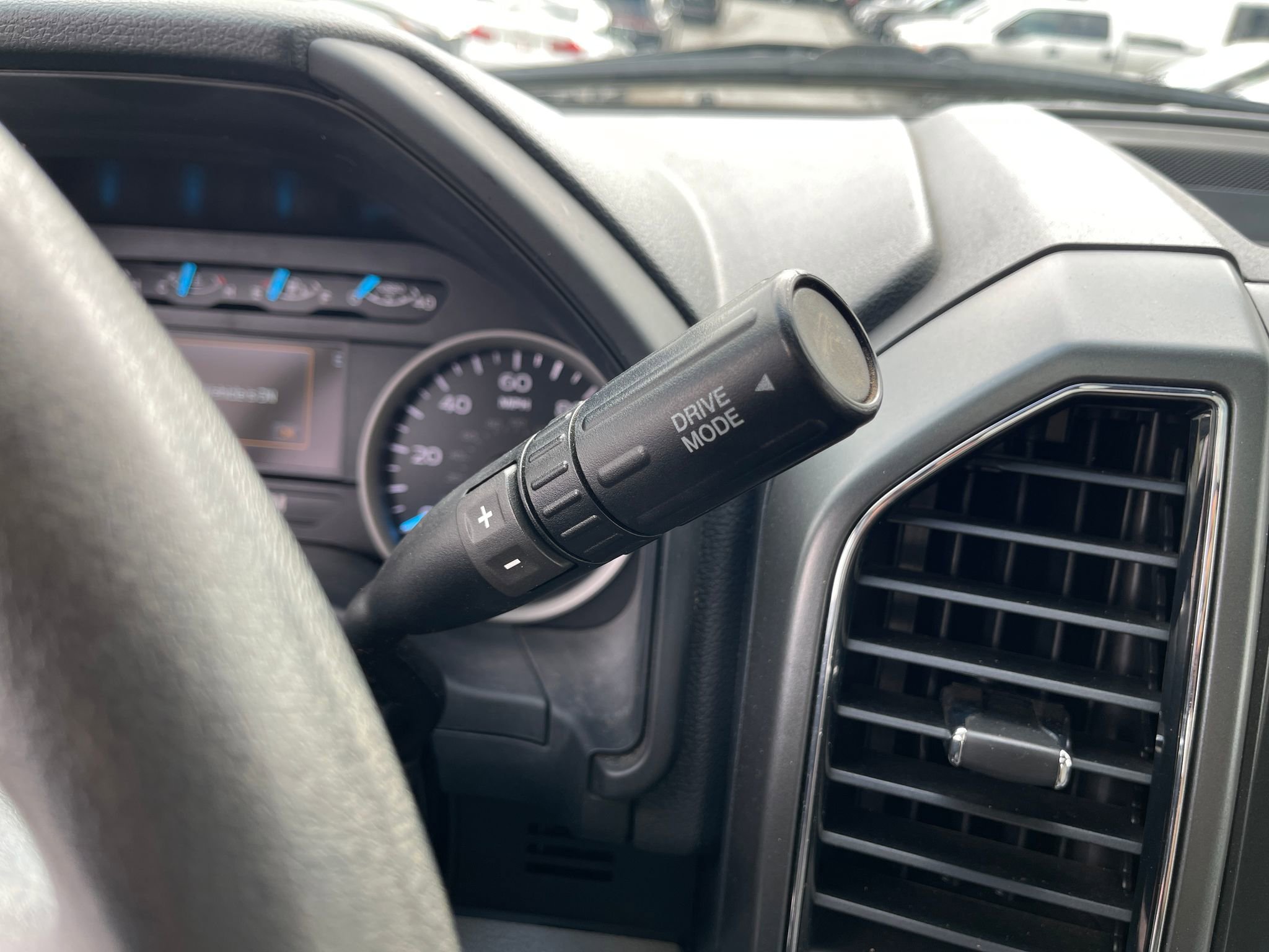 Used 2022 Ford F250 XLT w/ XLT Premium Package image 27