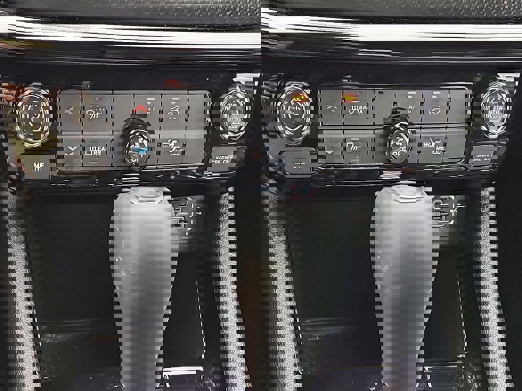 New 2026 Jeep Compass Latitude image 27