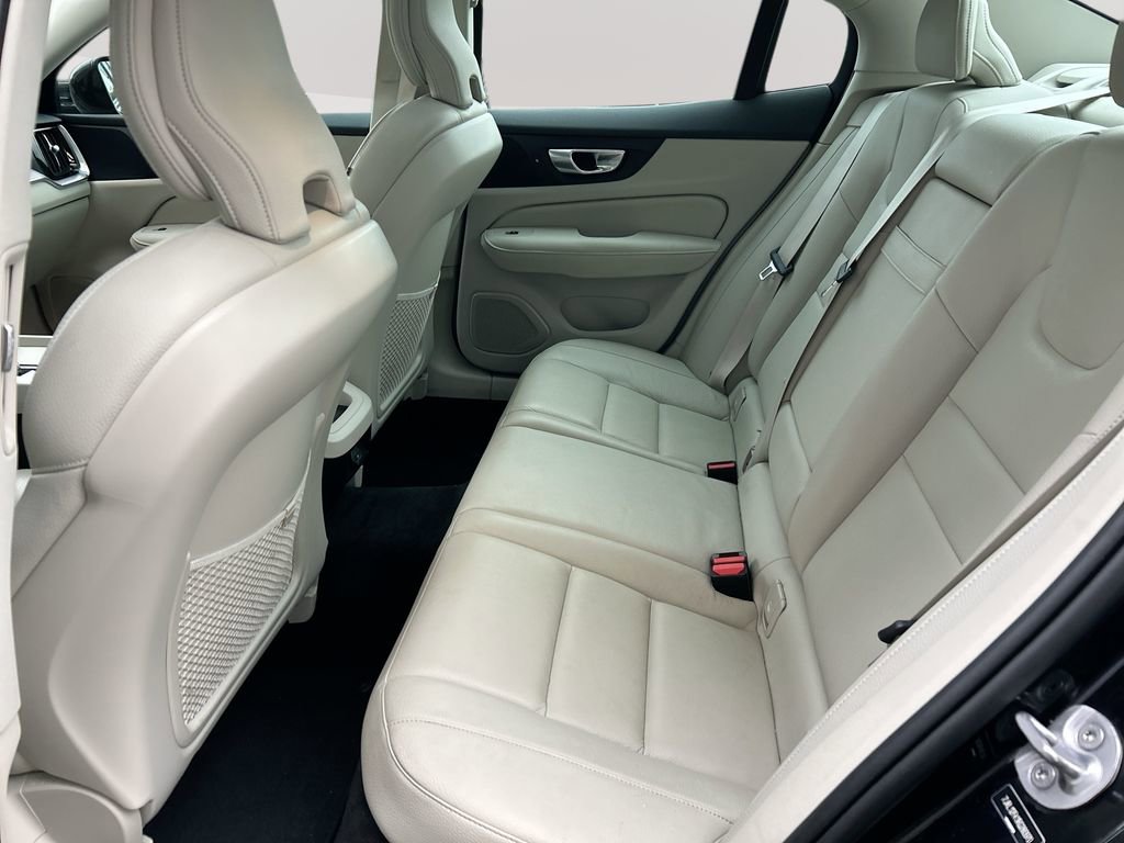 Used 2024 Volvo S60 B5 Core FWD image 29