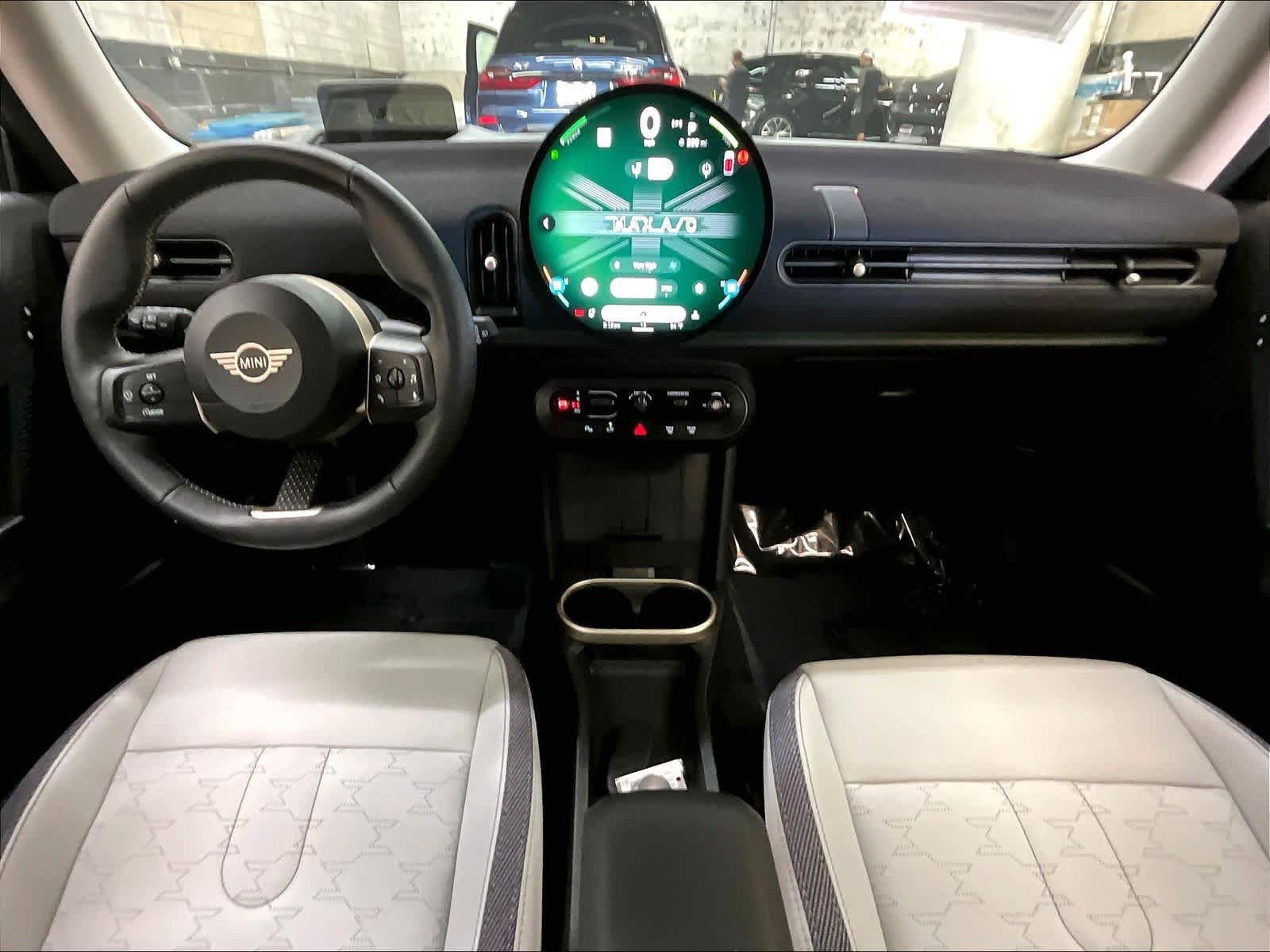 Used 2025 MINI Cooper 2-Door Hardtop FWD image 19