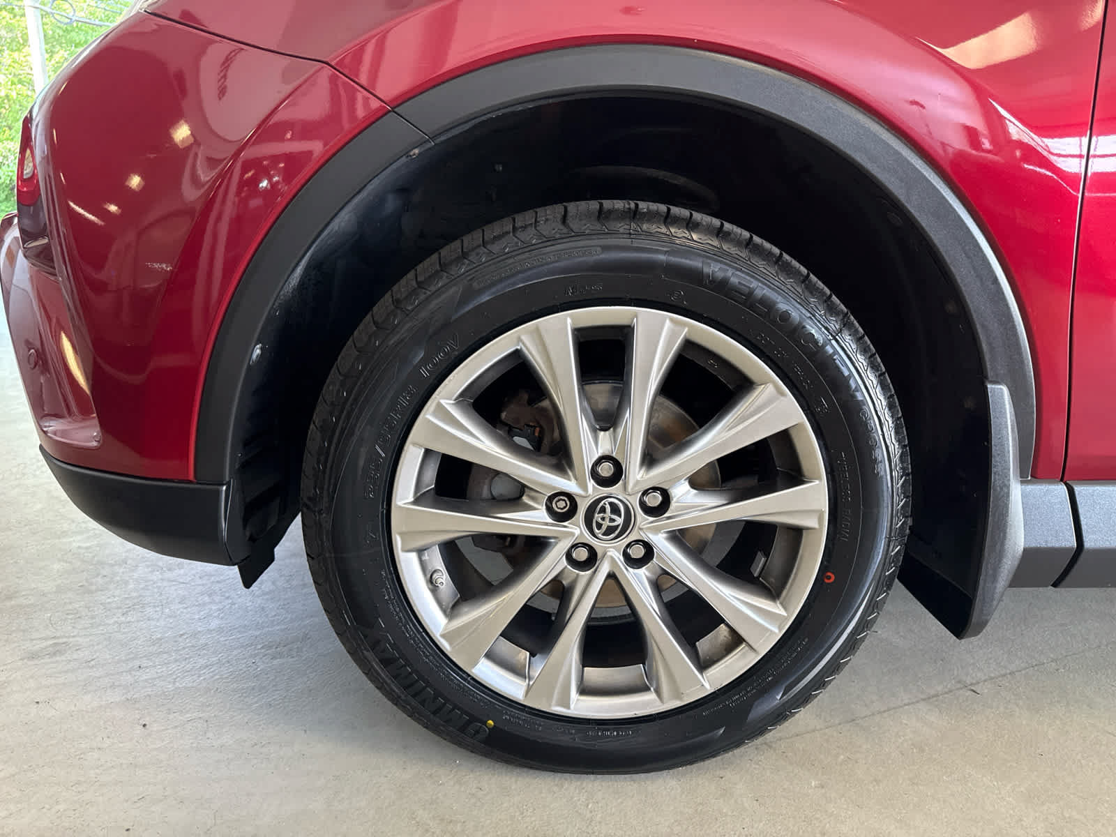 Used 2018 Toyota RAV4 Limited w/ Advanced Technology Package AWD/4WD image 8