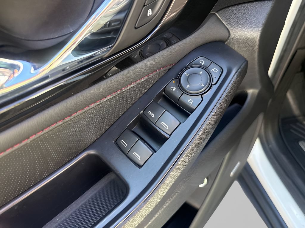Used 2022 Chevrolet Traverse RS AWD/4WD image 19