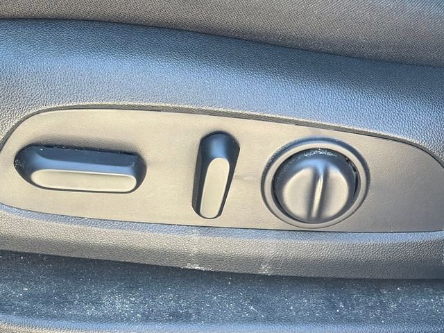 Used 2020 GMC Terrain SLE w/ Driver Convenience Package image 17