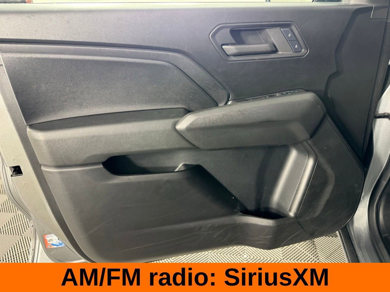 Used 2024 Chevrolet Colorado W/T image 10