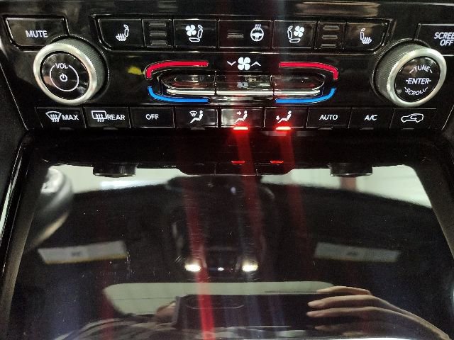 Used 2023 Jeep Grand Cherokee L Summit image 32