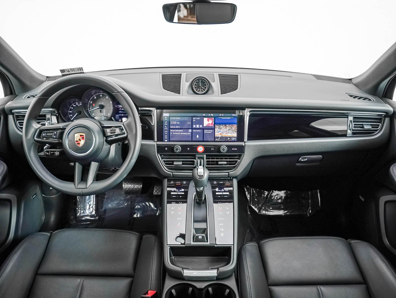 Certified 2026 Porsche Macan S AWD/4WD image 15