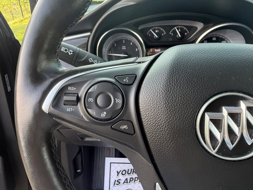 Used 2020 Buick Envision Essence FWD image 32