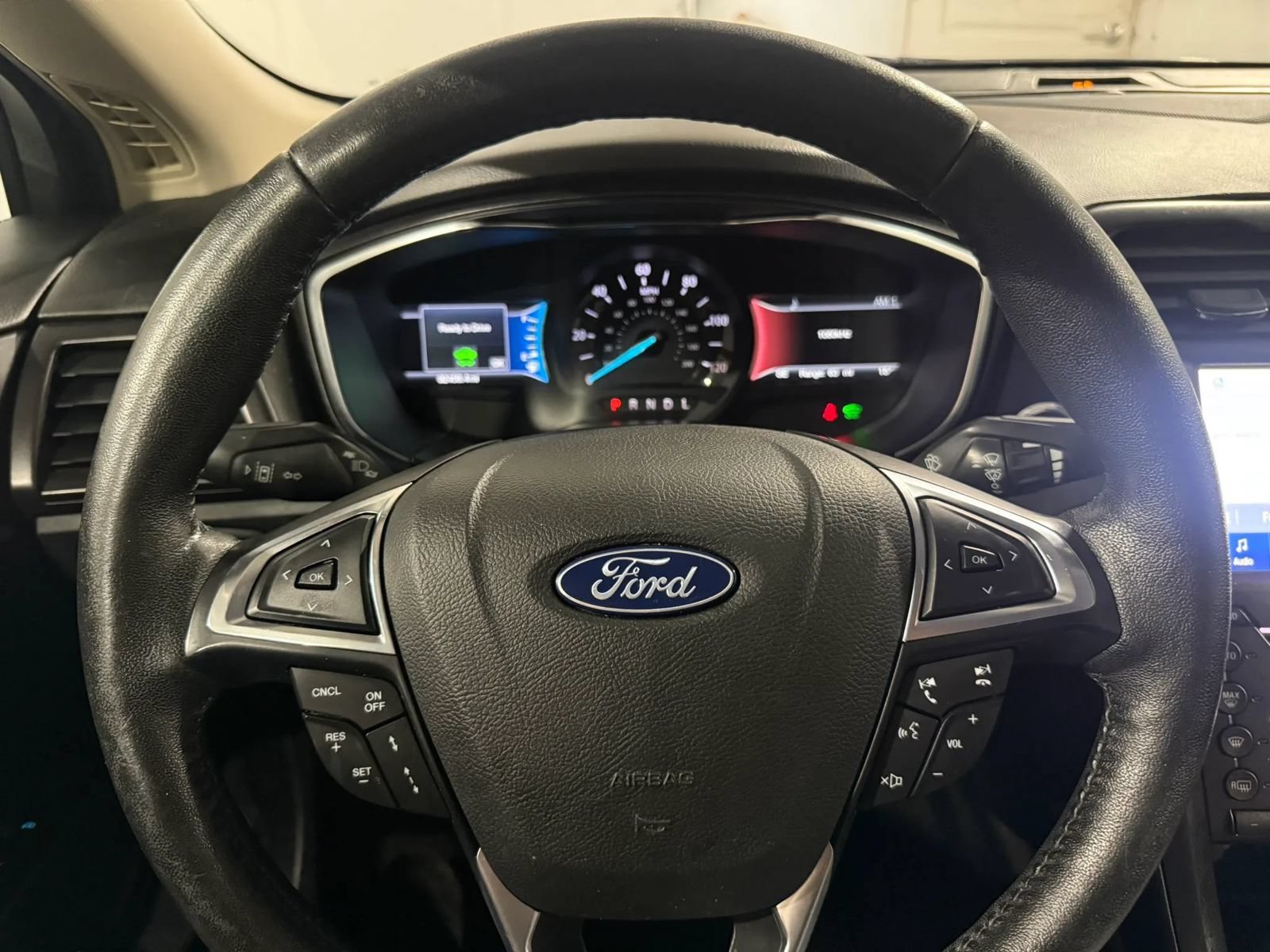 Used 2020 Ford Fusion Titanium FWD image 33