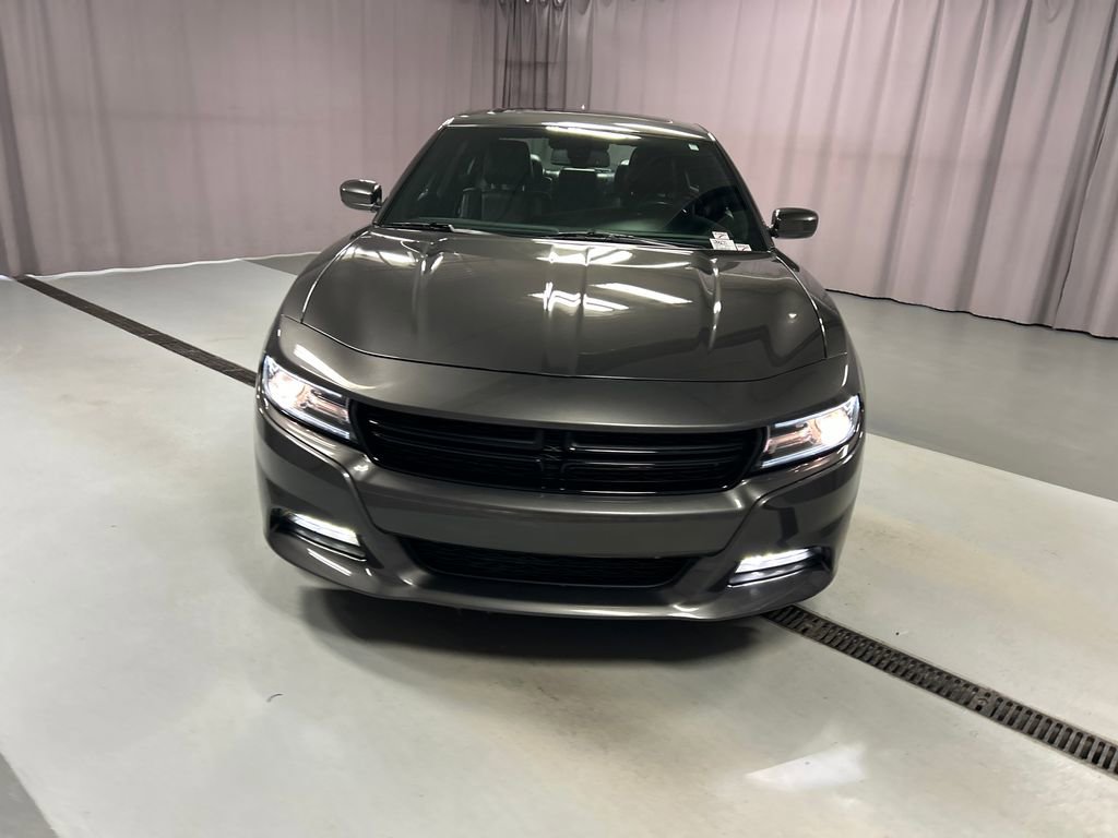 Used 2019 Dodge Charger SXT w/ Plus Group AWD/4WD image 2